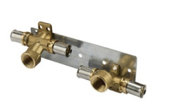 RM156K Set dvoch lisovacch T-kusov s vntornm zvitom na pozinkovanej konzole.